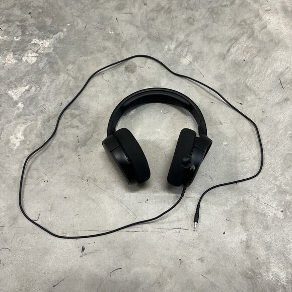 Steelseries Arctis 1 Gaming headset Wired for PS4/PS5 Xbox One X & S Series - Picture 1 of 8
